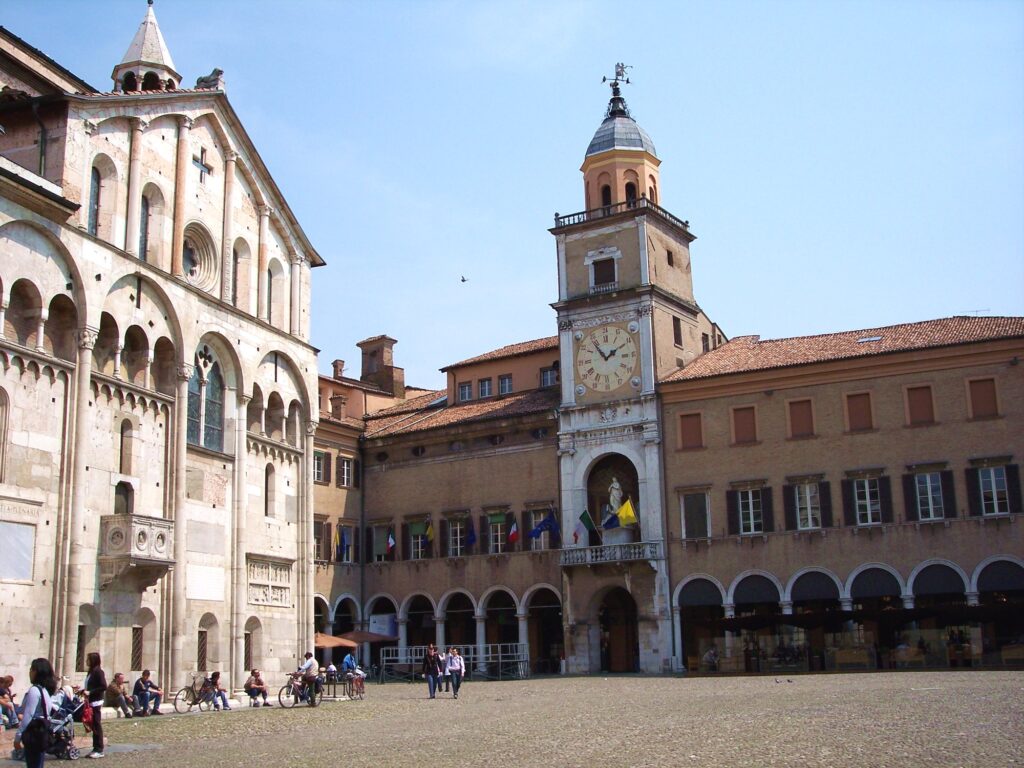 Gestione Profili e Pagine Social a Modena